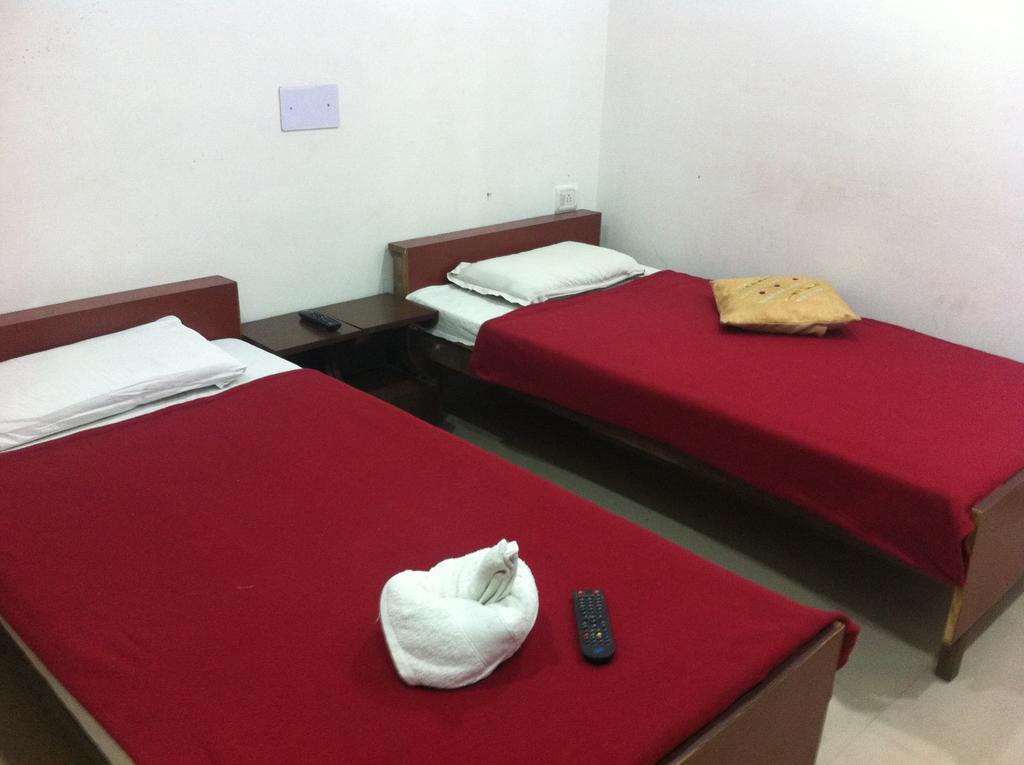Hotel Safari Agra  Eksteriør bilde