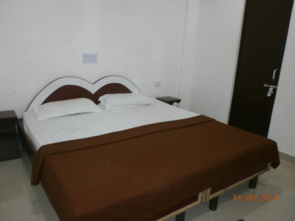 Hotel Safari Agra  Eksteriør bilde