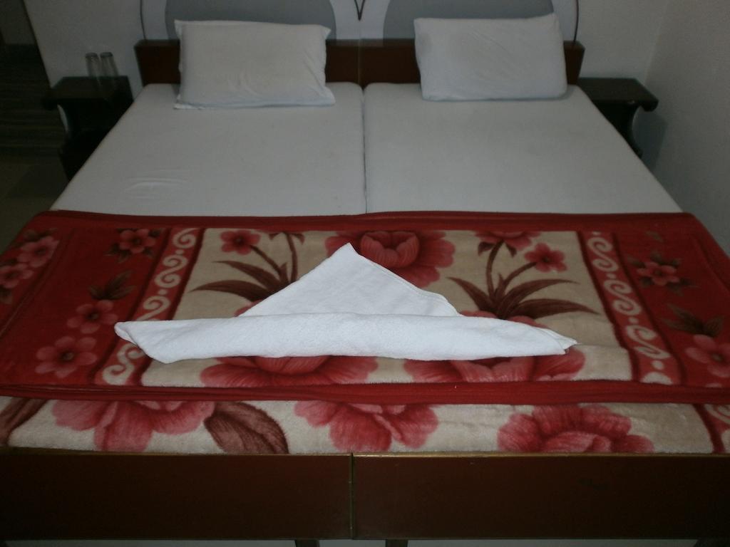 Hotel Safari Agra  Eksteriør bilde