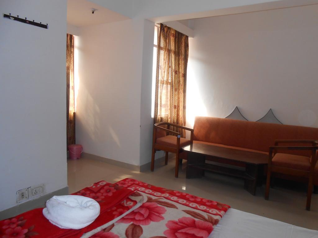 Hotel Safari Agra  Eksteriør bilde