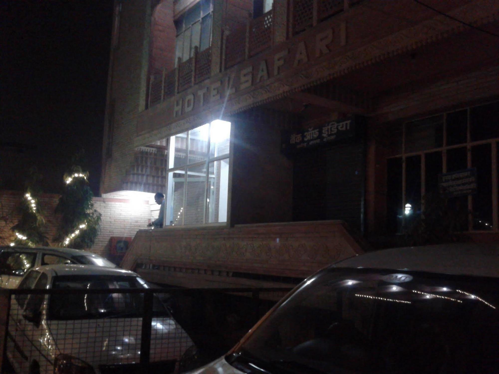 Hotel Safari Agra  Eksteriør bilde
