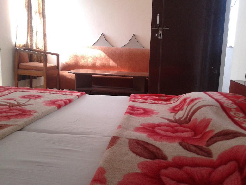 Hotel Safari Agra  Rom bilde