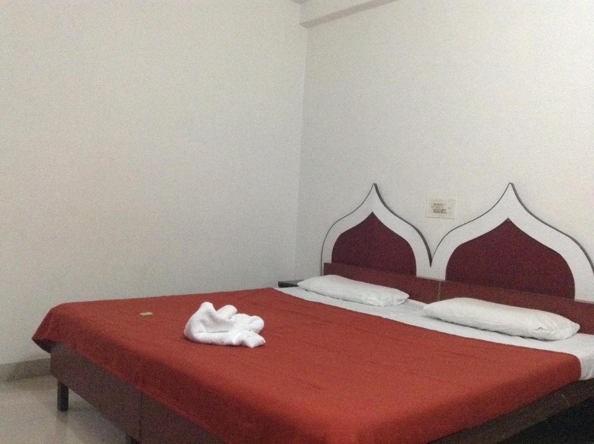 Hotel Safari Agra  Eksteriør bilde